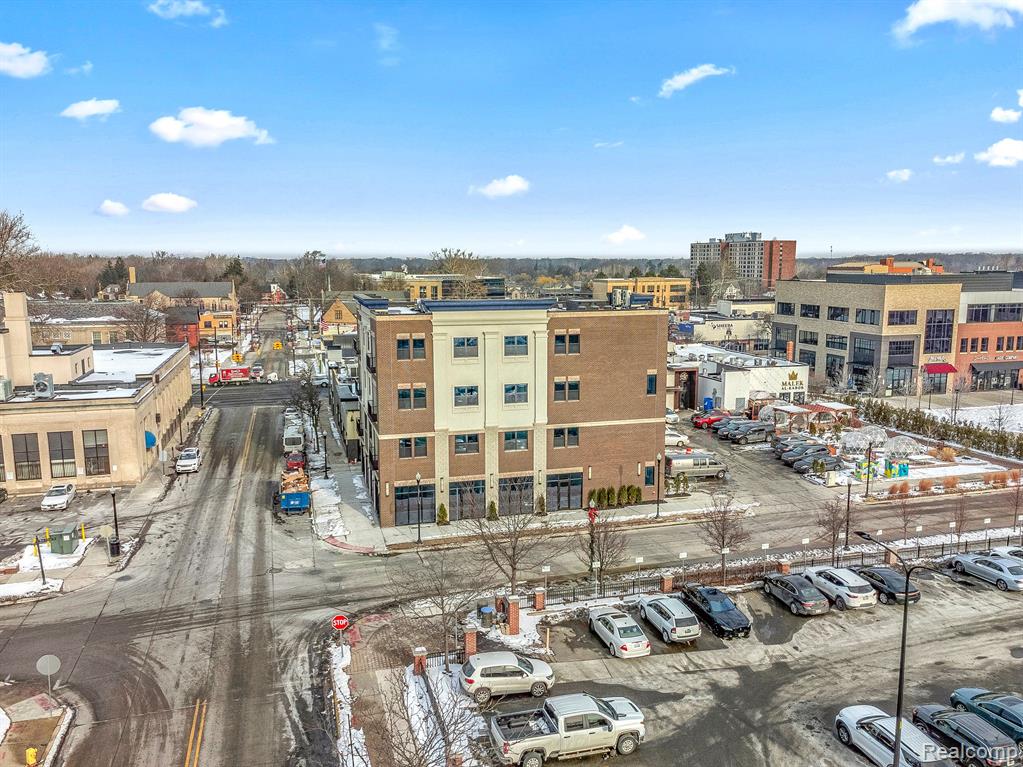 Image of 1035 Mason