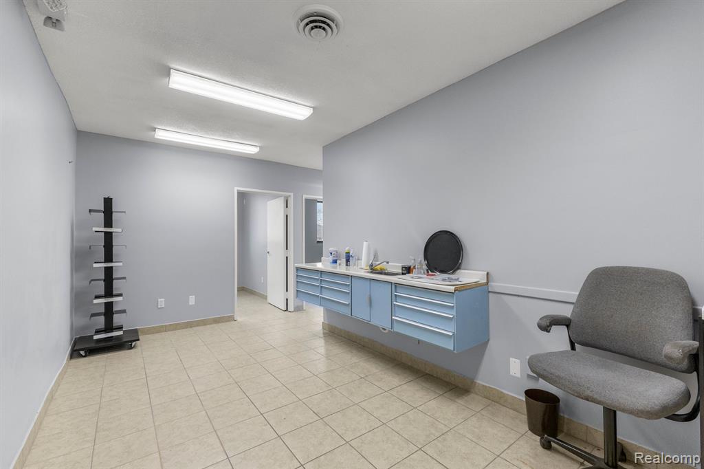 Additional view of 10801 W Warren Avenue