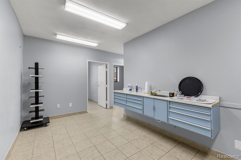 Additional view of 10801 W Warren Avenue
