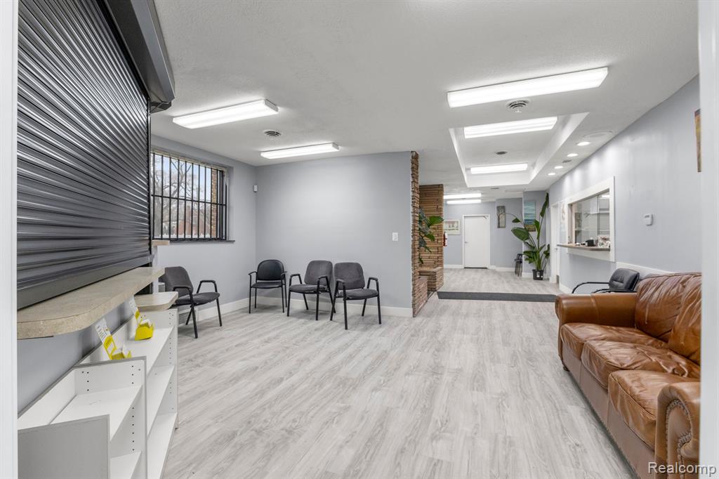 Additional view of 10801 W Warren Avenue