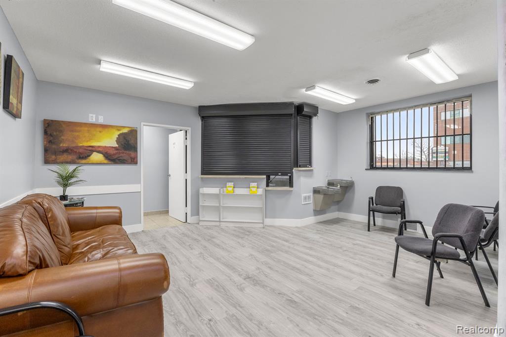 Additional view of 10801 W Warren Avenue
