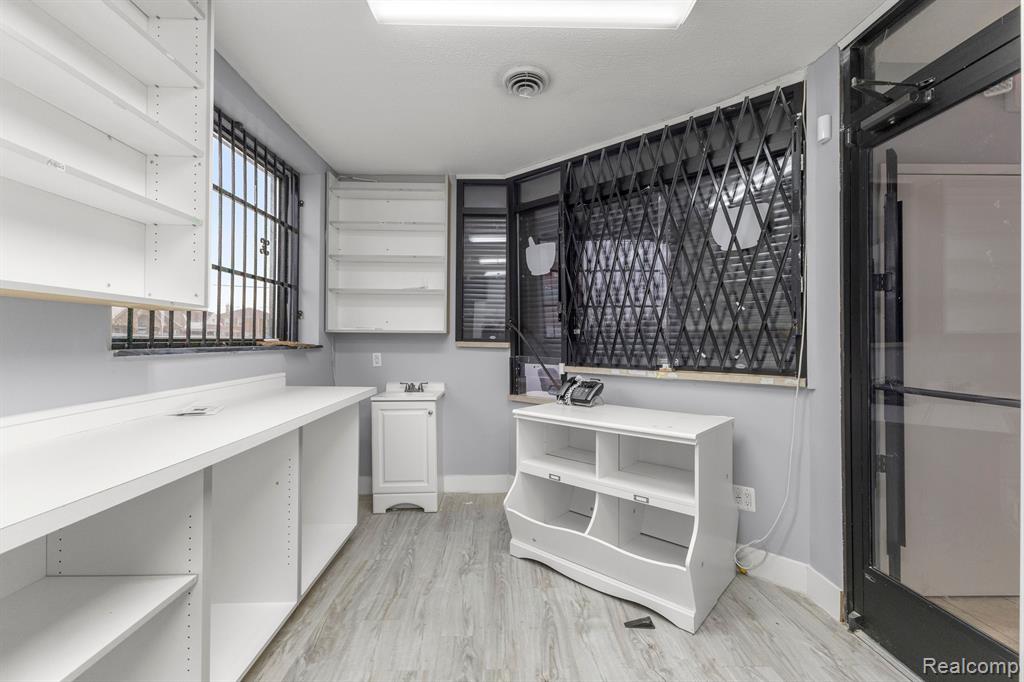 Additional view of 10801 W Warren Avenue