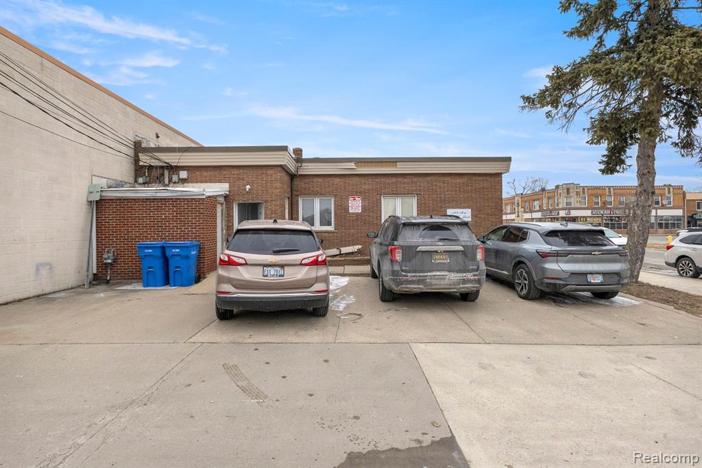 Additional view of 10801 W Warren Avenue
