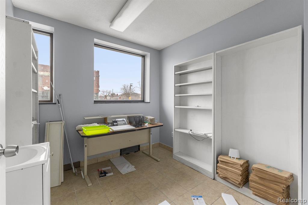 Additional view of 10801 W Warren Avenue