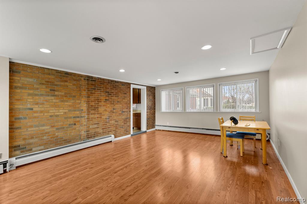 Additional view of 1300 Robindale Avenue