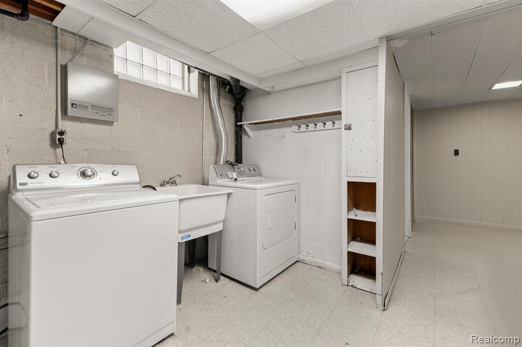 Additional view of 1300 Robindale Avenue