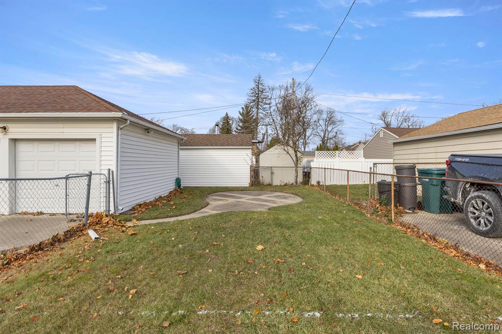 Additional view of 1300 Robindale Avenue
