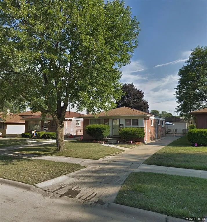 Image of 24107 Hanover Street