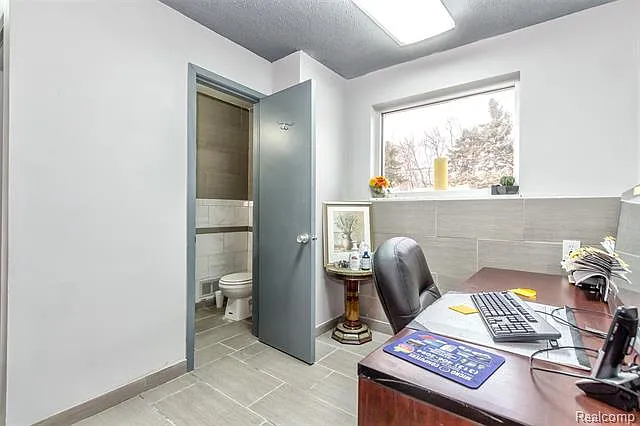 Additional view of 25510 Plymouth Road Unit A