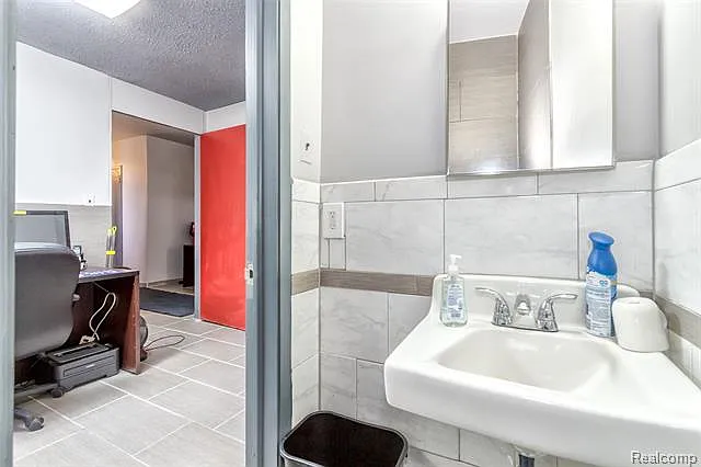 Additional view of 25510 Plymouth Road Unit A