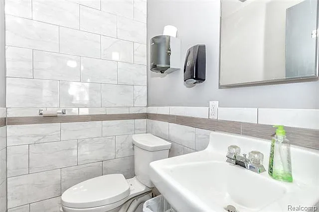 Additional view of 25510 Plymouth Road Unit A