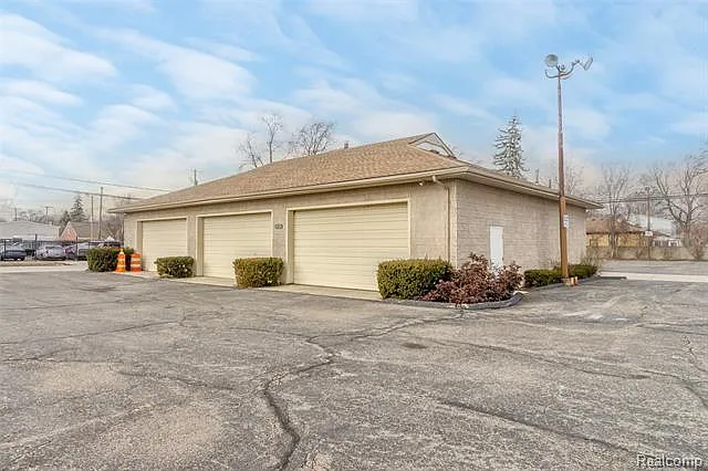 Additional view of 25510 Plymouth Road Unit A