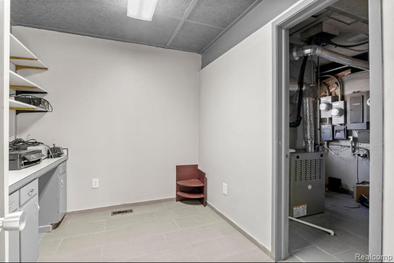 Additional view of 25510 Plymouth Road Unit B