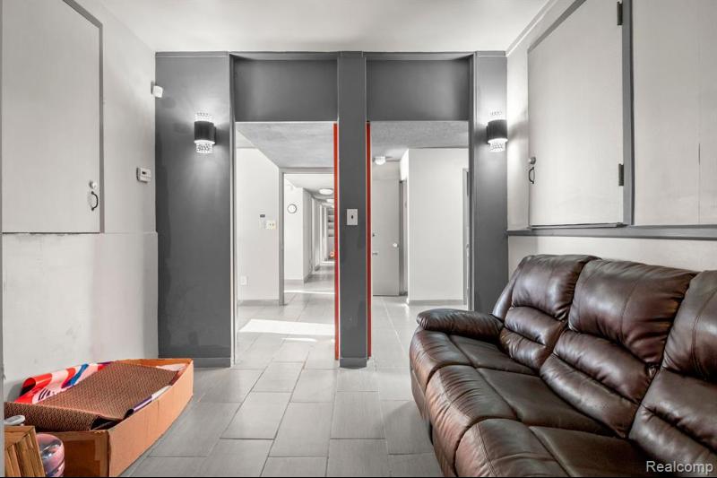 Additional view of 25510 Plymouth Road Unit B
