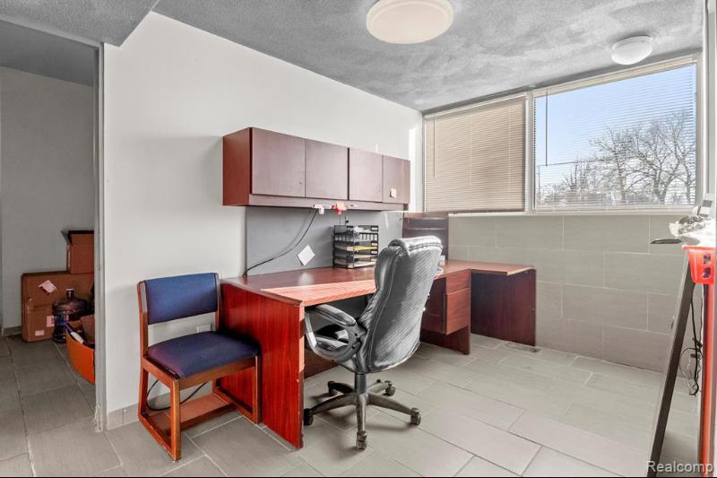 Additional view of 25510 Plymouth Road Unit B