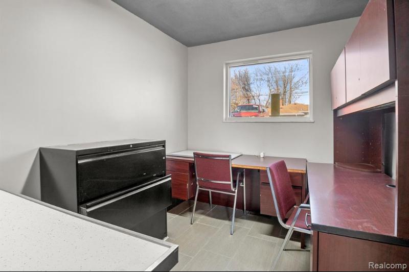 Additional view of 25510 Plymouth Road Unit B