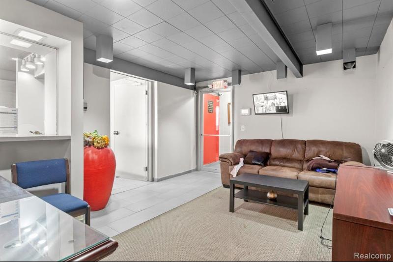 Additional view of 25510 Plymouth Road Unit B