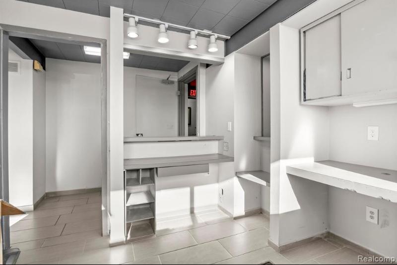 Additional view of 25510 Plymouth Road Unit B