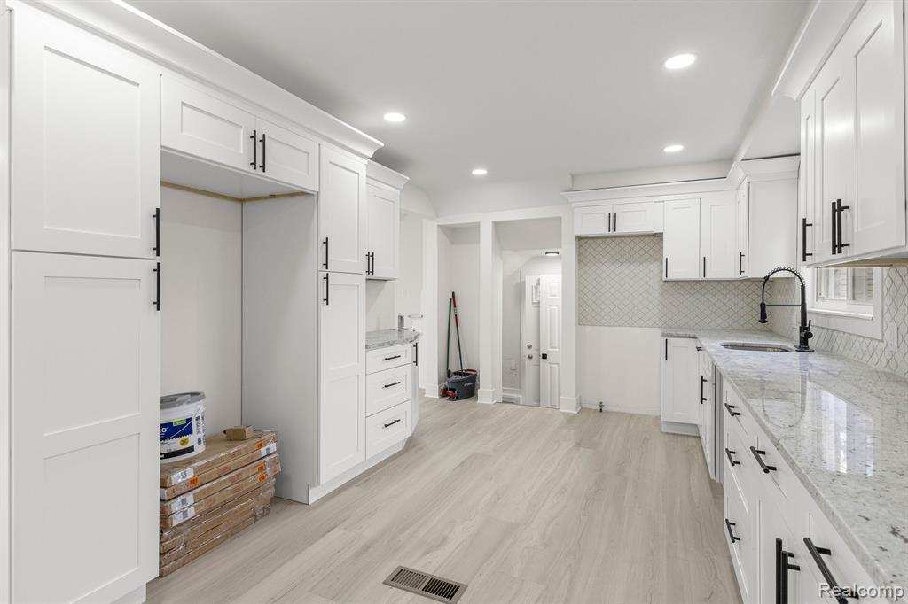 Additional view of 529 N Military Street