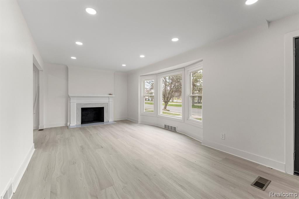 Additional view of 529 N Military Street