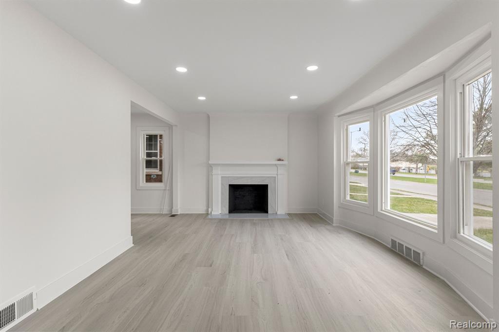 Additional view of 529 N Military Street