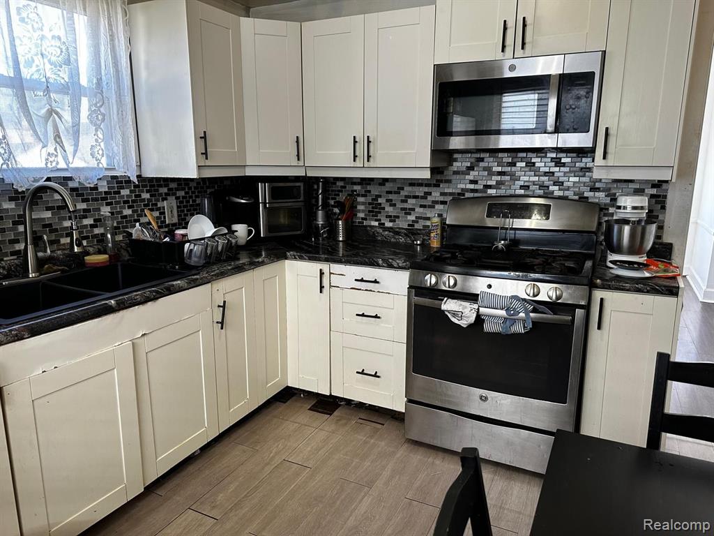 Additional view of 7848 Coleman Street